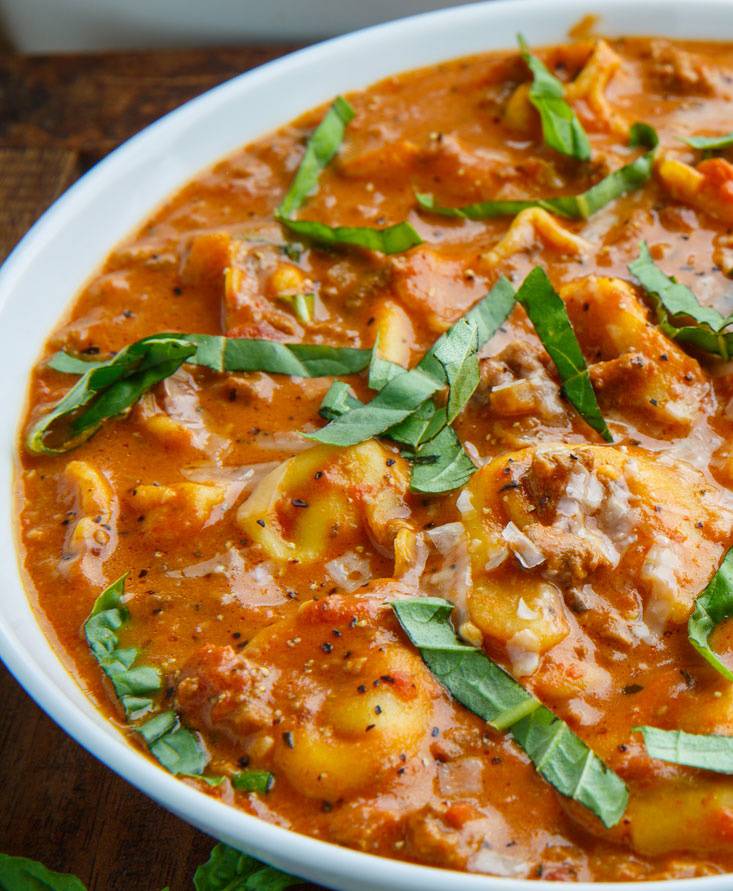 Beefy Tortellini Tomato Soup | Closet Cooking | USA